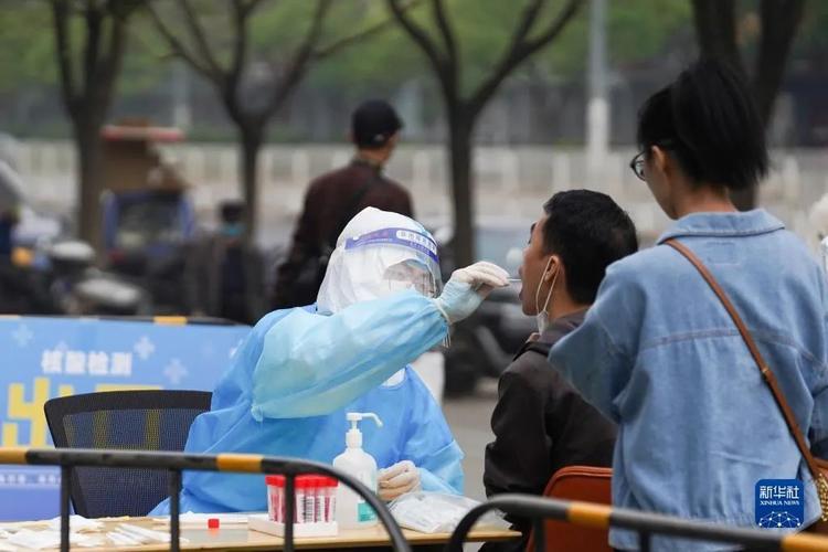 北京疫情防控措施精准全面，便民又保经济，临时管控高效有限