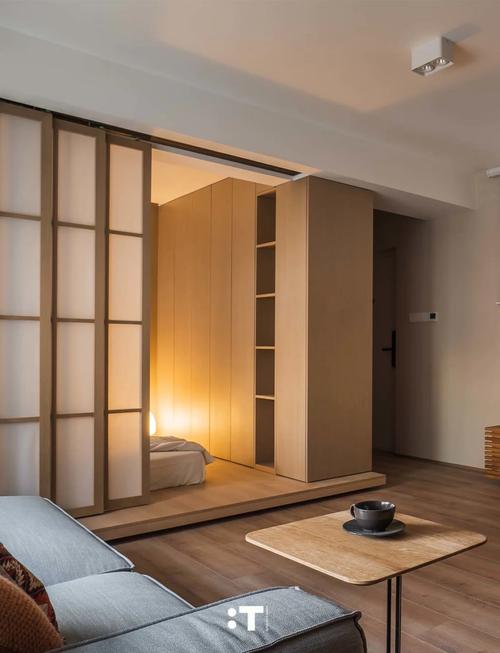 客厅改卧室全攻略：采光通风、空间划分及生活用品布置要点